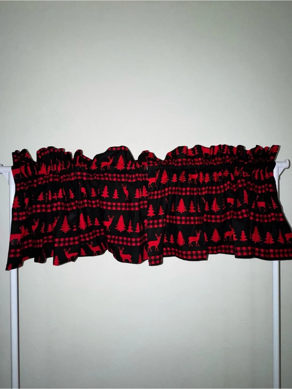 New Set of 2 valance’s